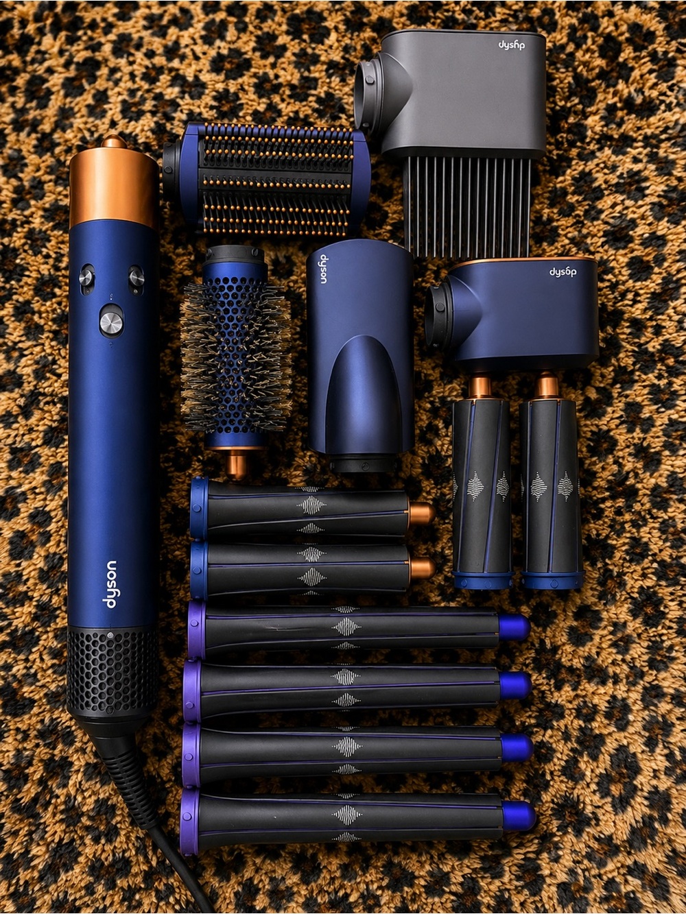 Dyson styling set in blue & copper with gray attachments